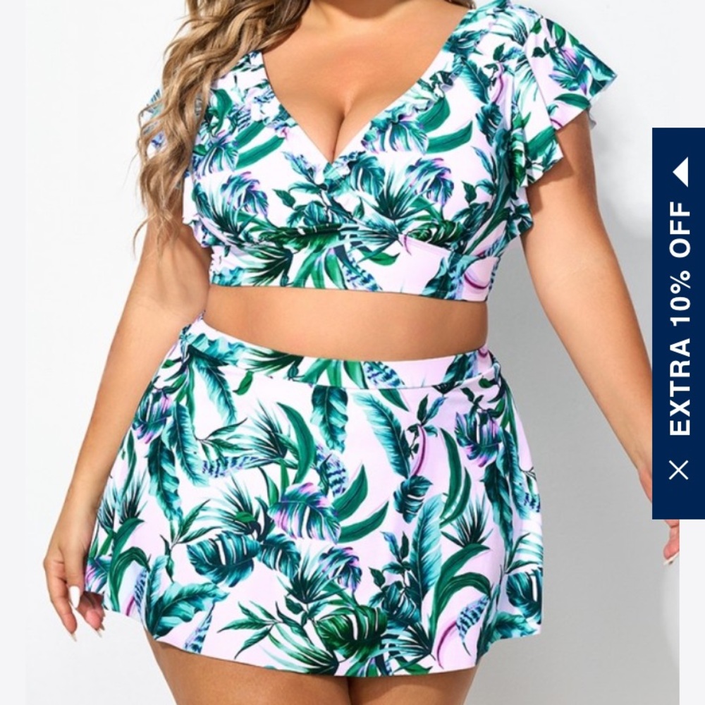 Meet curve 3x 2 piece bathing suit new. Never worn.